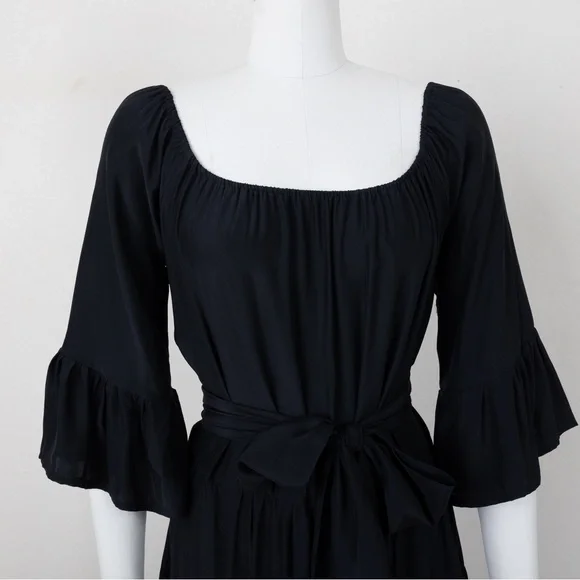 Elegant Black Maxi Dress - Picture 2 of 6